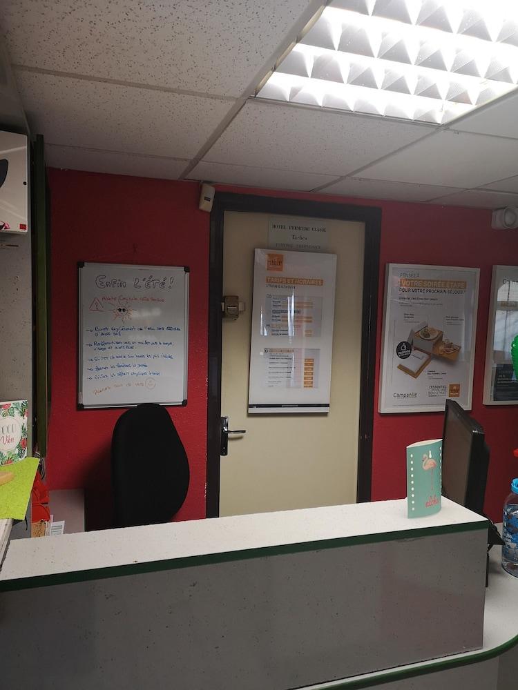 Premiere Classe Tarbes - Bastillac Exteriér fotografie